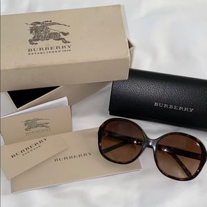 BURBERRY sunglasses